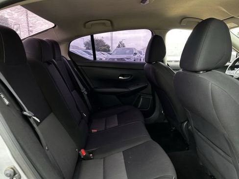 Used 2021 Nissan Sentra SV FWD image 30