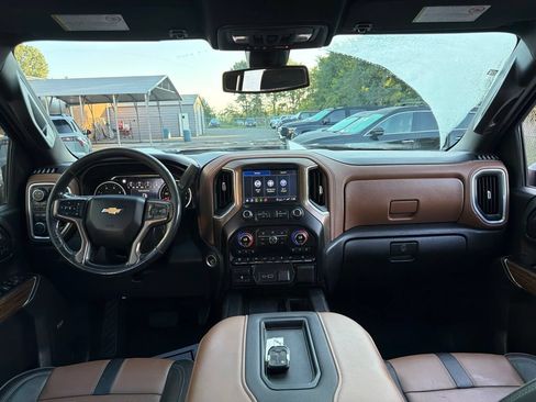 Used 2022 Chevrolet Silverado 3500 High Country w/ Safety Package II AWD/4WD image 23