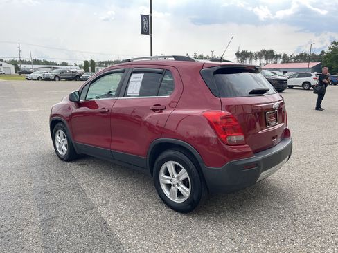 Used 2015 Chevrolet Trax LT w/ LPO, Cargo Package FWD image 6