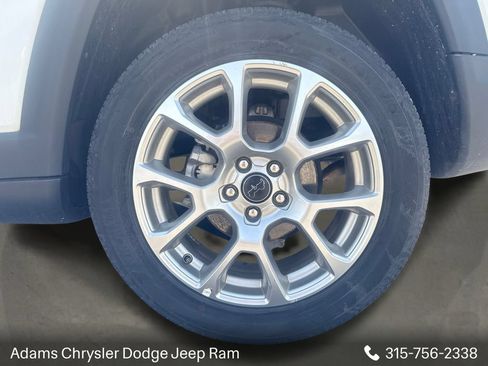 Used 2025 Jeep Compass Limited AWD/4WD image 22