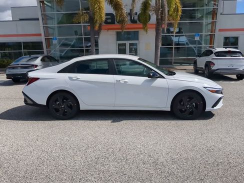 New 2026 Hyundai Elantra Sport FWD image 8