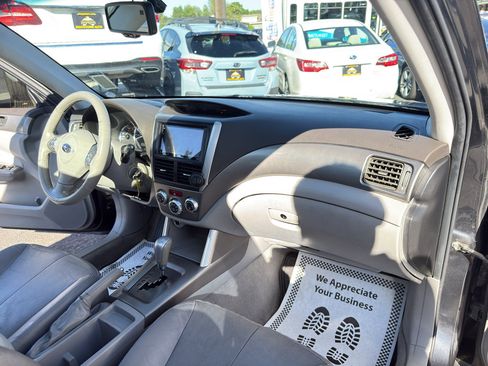 Used 2010 Subaru Forester 2.5X Limited AWD/4WD image 19