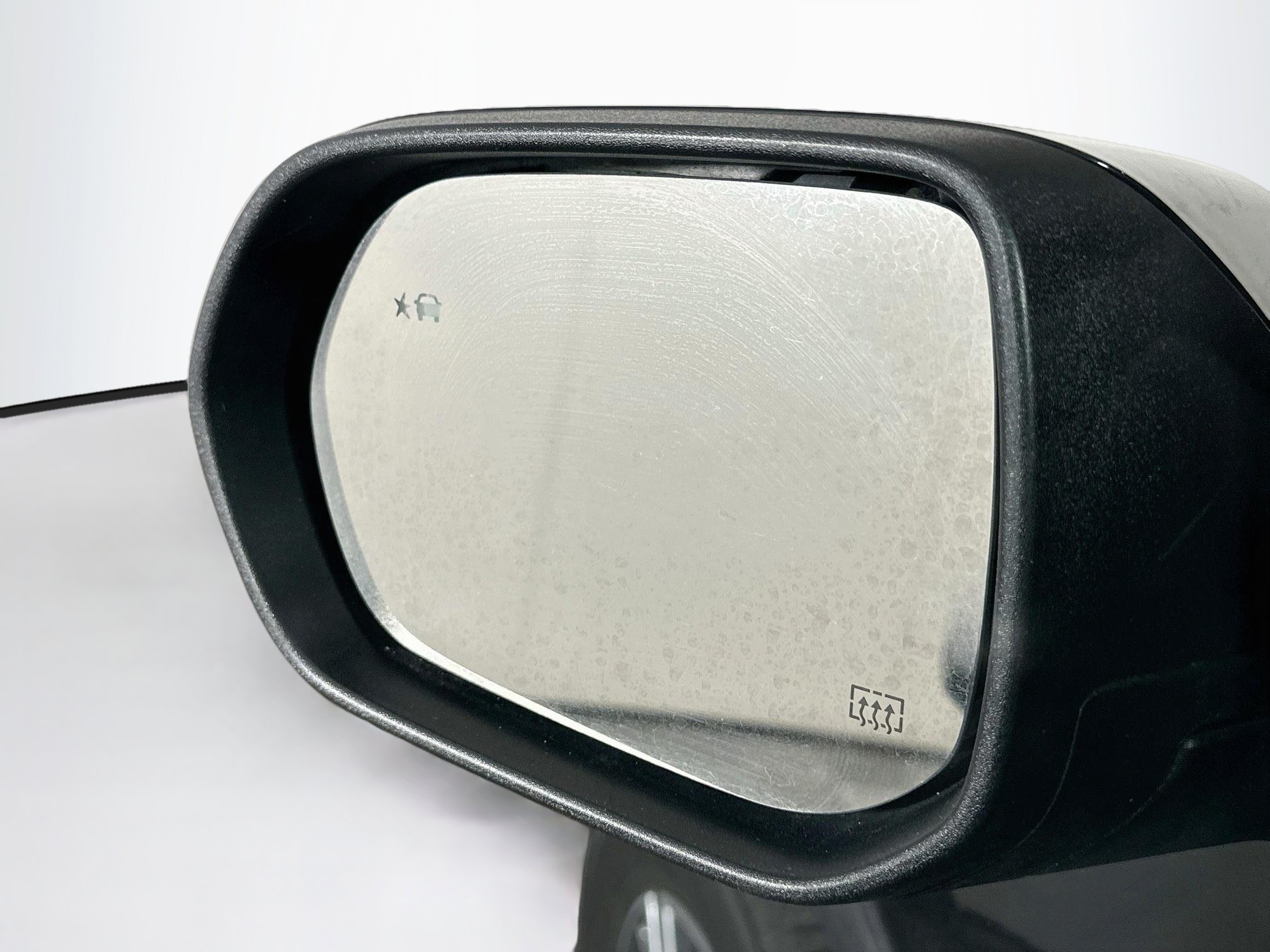 Used 2025 Chevrolet Traverse LT FWD image 16