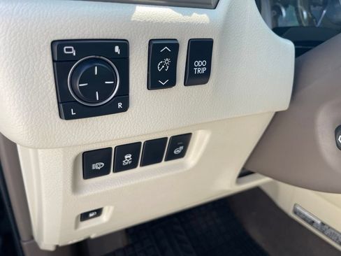 Used 2015 Lexus GX 460 Luxury AWD/4WD image 14