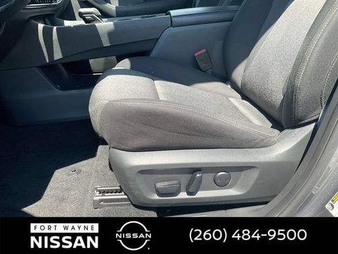 Used 2024 Nissan Rogue SV AWD/4WD image 28