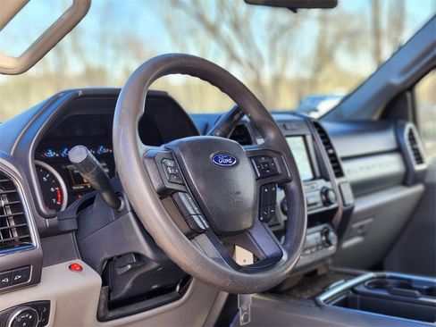 Used 2022 Ford F250 XLT w/ XLT Premium Package image 18
