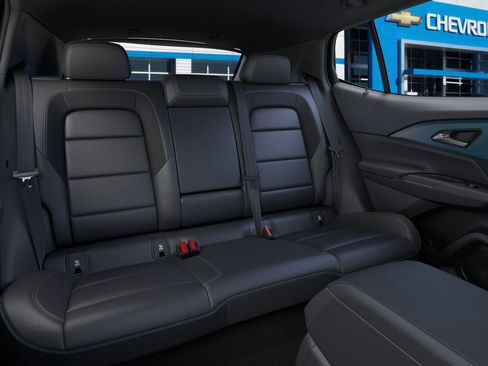 New 2026 Chevrolet Equinox EV LT image 17