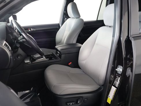 Used 2023 Lexus GX 460 w/ Black Line Special Edition AWD/4WD image 31