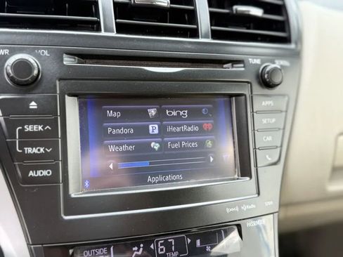 Used 2013 Toyota Prius V Five image 30