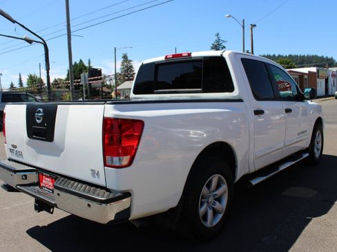 Used 2012 Nissan Titan SV w/ SV Value Truck Pkg RWD image 6