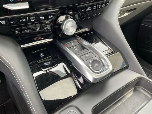 New 2026 Acura MDX w/ Advance Package image 13