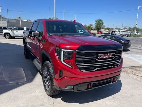 Used 2025 GMC Sierra 1500 AT4 w/ AT4 Premium Package AWD/4WD image 6
