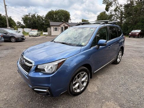 Used 2017 Subaru Forester 2.5i Touring AWD/4WD image 3