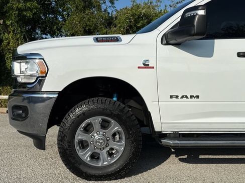 Used 2024 RAM 2500 Big Horn w/ Off Road Package AWD/4WD image 5