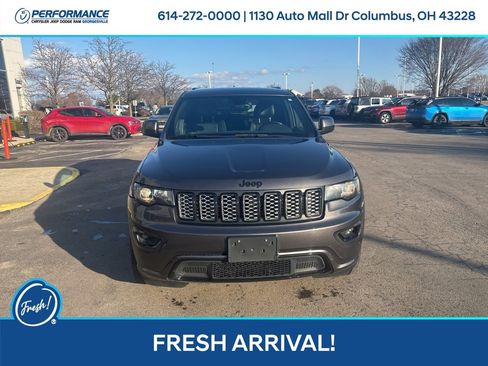 Used 2018 Jeep Grand Cherokee Altitude image 9
