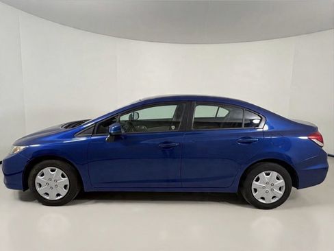 Used 2013 Honda Civic LX image 2