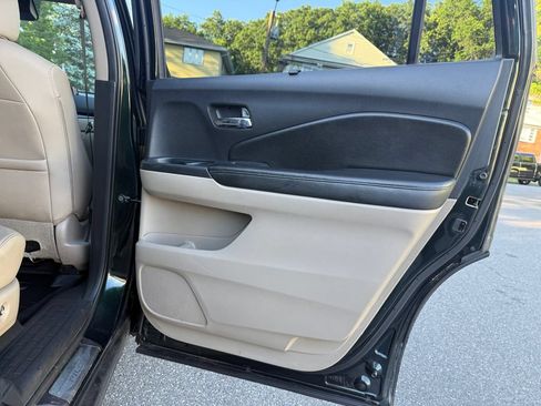 Used 2016 Honda Pilot Elite image 29