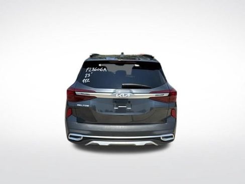 Used 2023 Kia Seltos S FWD image 4