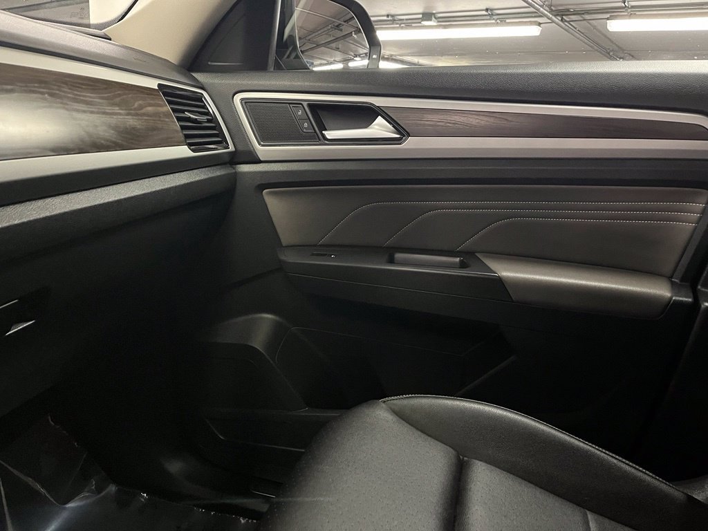 Used 2023 Volkswagen Atlas SE w/ Panoramic Sunroof Package FWD image 33