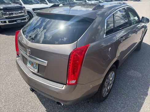 Used 2011 Cadillac SRX Luxury AWD/4WD image 12