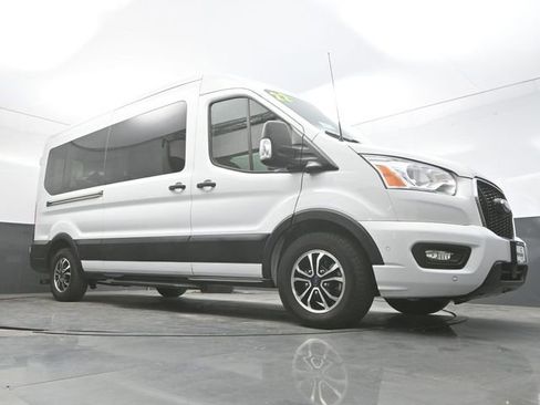 Used 2022 Ford Transit 350 XLT image 32