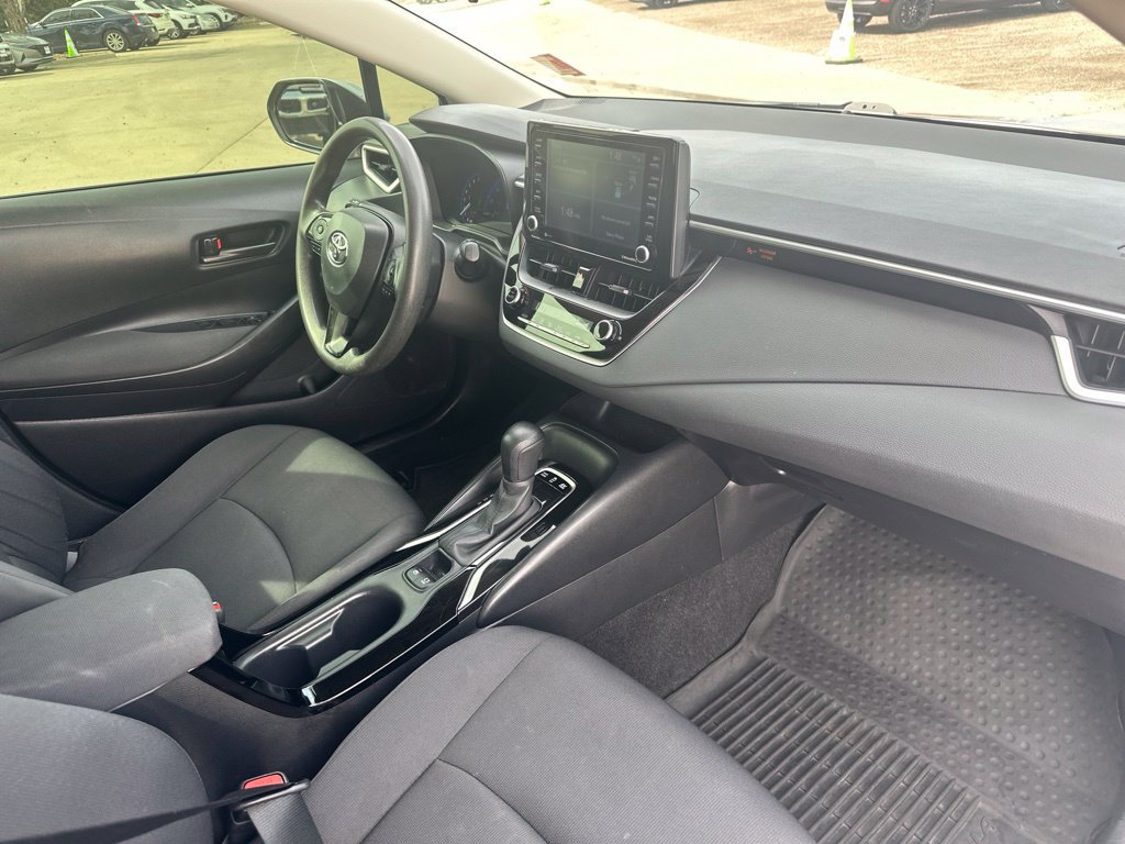 Used 2022 Toyota Corolla LE FWD image 27