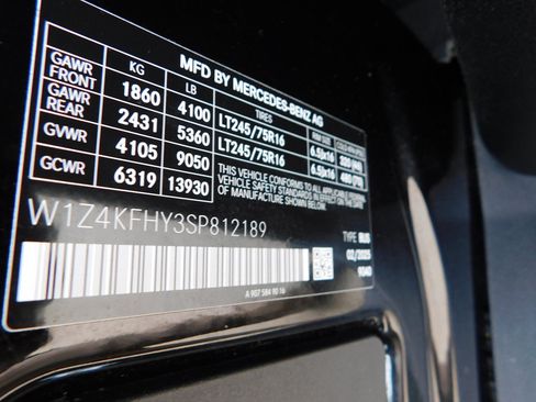 Used 2025 Mercedes-Benz Sprinter 2500 image 12