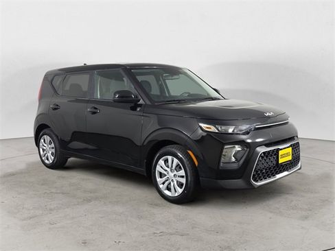 Used 2022 Kia Soul LX image 7