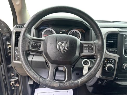 Used 2015 RAM 1500 Express RWD image 14