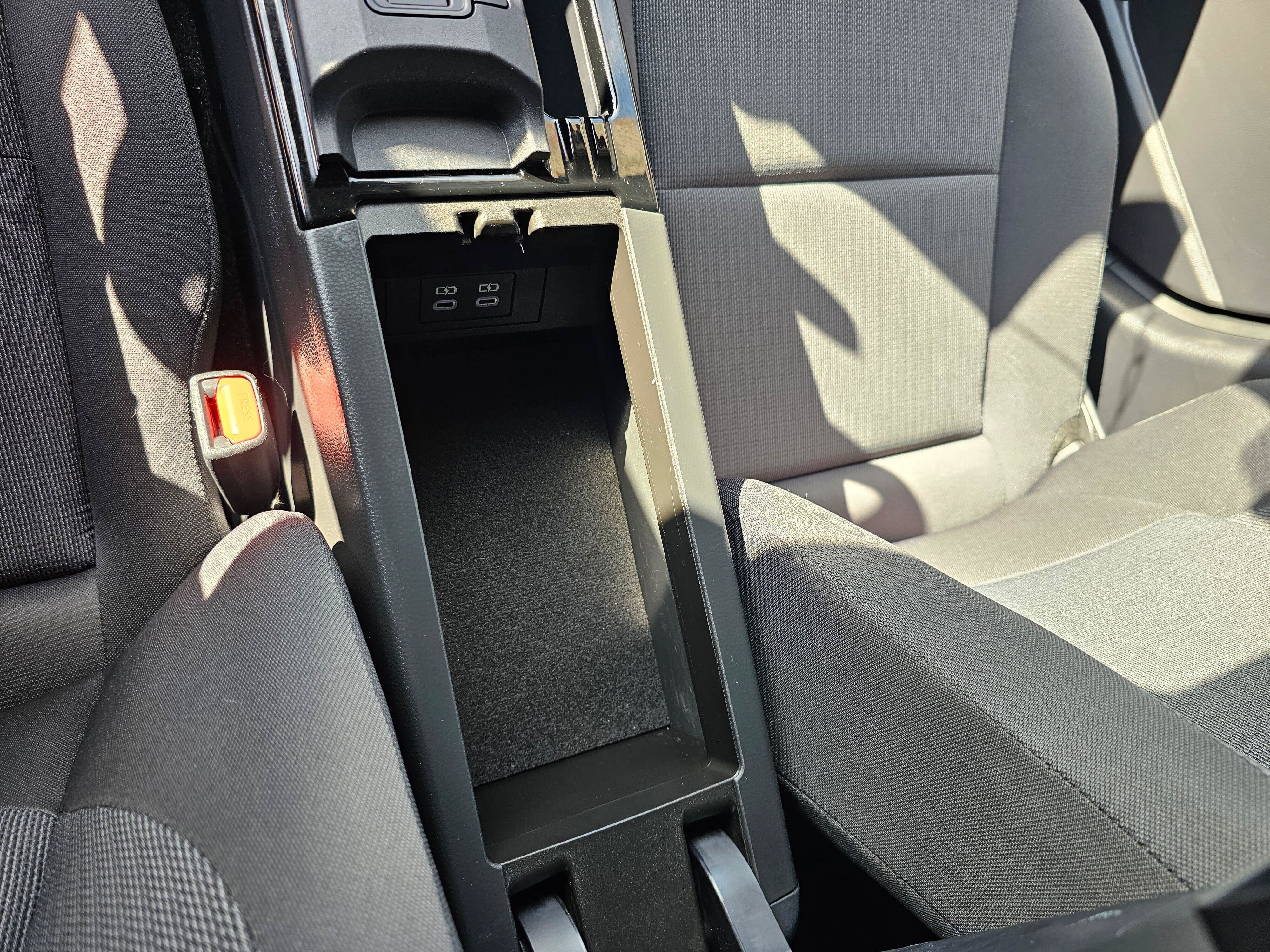 Certified 2023 Toyota Prius LE AWD/4WD image 28