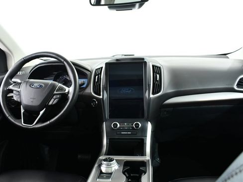 Used 2024 Ford Edge SEL w/ Convenience Package AWD/4WD image 7