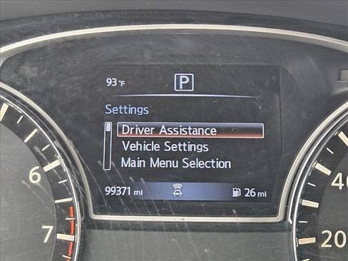 Used 2019 Nissan Pathfinder SV FWD image 11