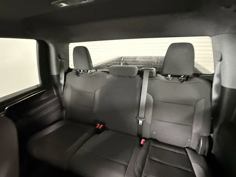 Used 2024 Chevrolet Silverado 2500 LT w/ Convenience Package image 28