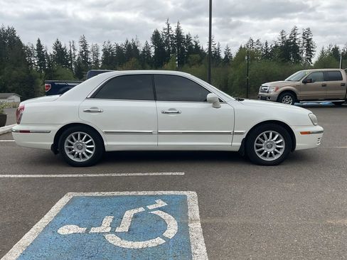 Used 2005 Hyundai XG350 L FWD image 6