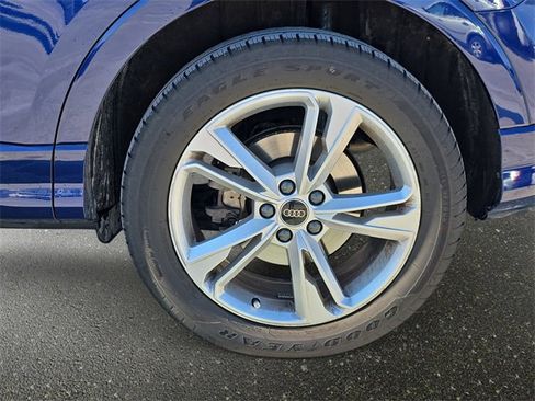 Used 2024 Audi Q3 2.0T Premium Plus w/ Premium Plus Package image 16