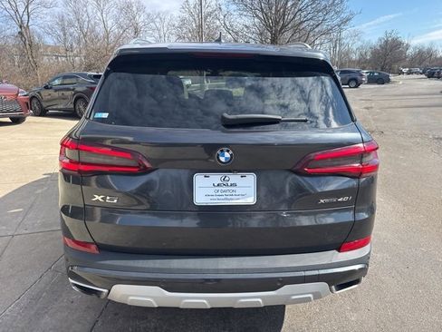 Used 2022 BMW X5 xDrive40i w/ Executive Package image 4