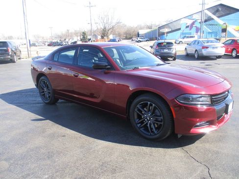 Used 2019 Dodge Charger SXT w/ Plus Group image 21
