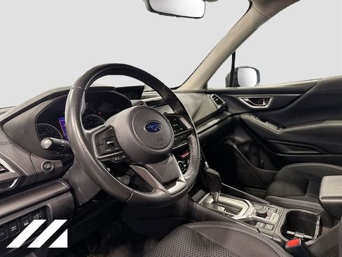 Used 2021 Subaru Forester Premium AWD/4WD image 9
