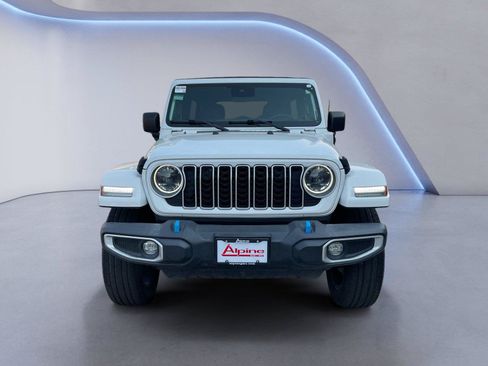 Used 2024 Jeep Wrangler Unlimited Sahara AWD/4WD image 8