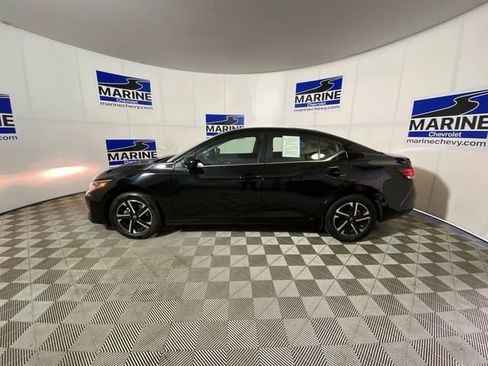 Used 2024 Nissan Sentra SV FWD image 13