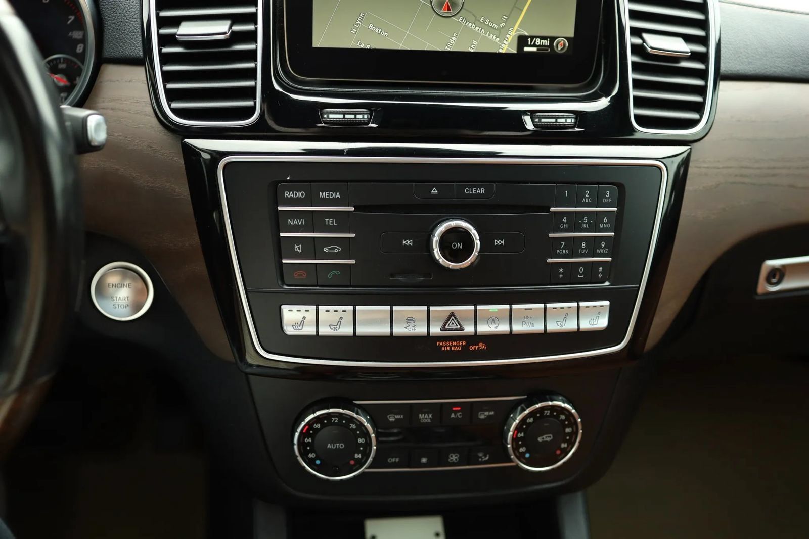 Used 2017 Mercedes-Benz GLS 450 4MATIC image 25