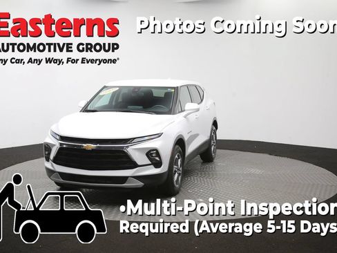 Used 2025 Chevrolet Blazer LT FWD image 54