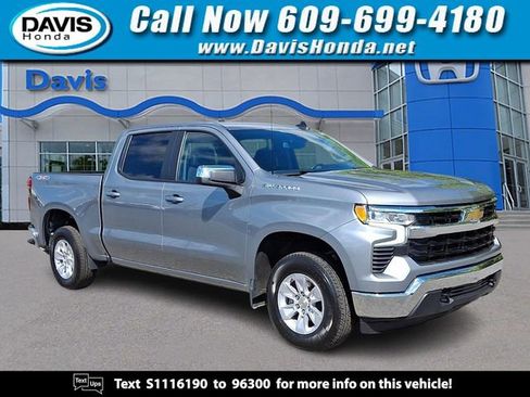 Used 2025 Chevrolet Silverado 1500 LT AWD/4WD image 1