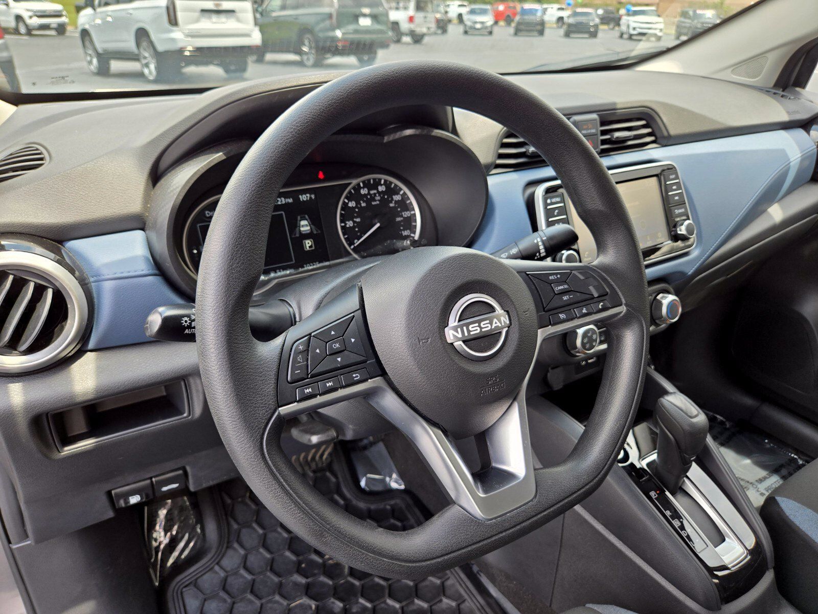 Used 2025 Nissan Versa SV w/ Trunk Package FWD image 10