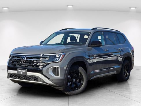 New 2026 Volkswagen Atlas Peak Edition AWD/4WD image 7