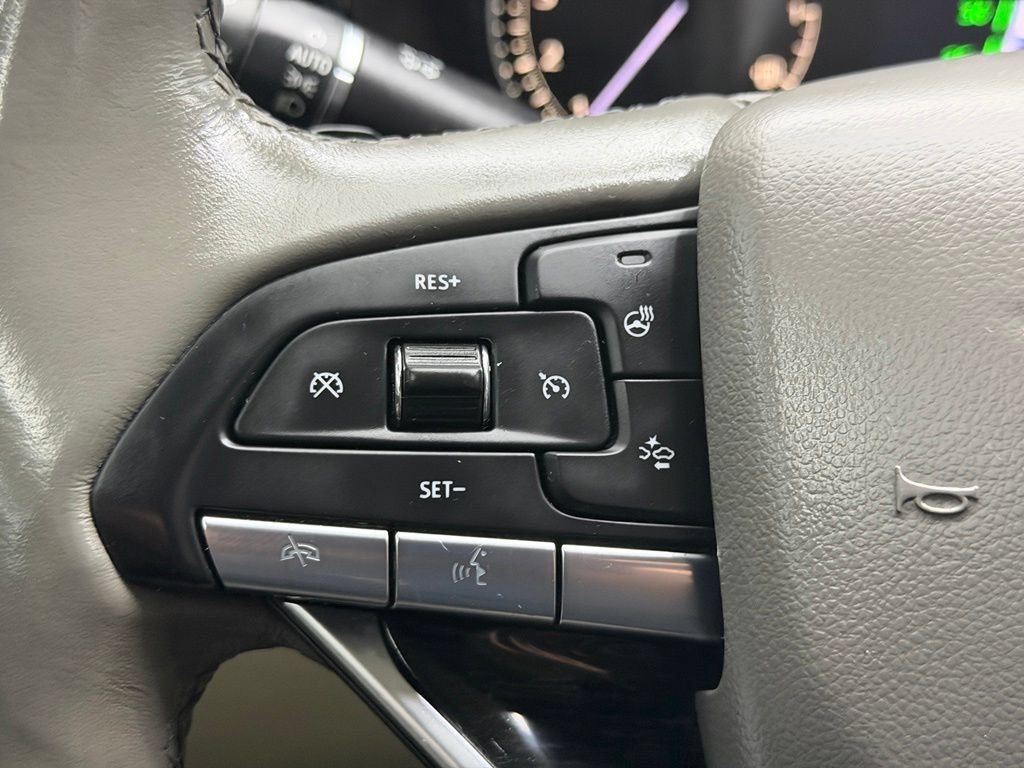 Used 2020 Cadillac XT6 Premium Luxury FWD image 29