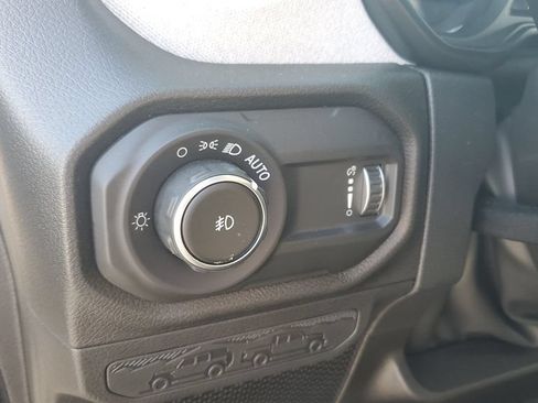 Used 2025 Jeep Wrangler Unlimited Sport AWD/4WD image 23