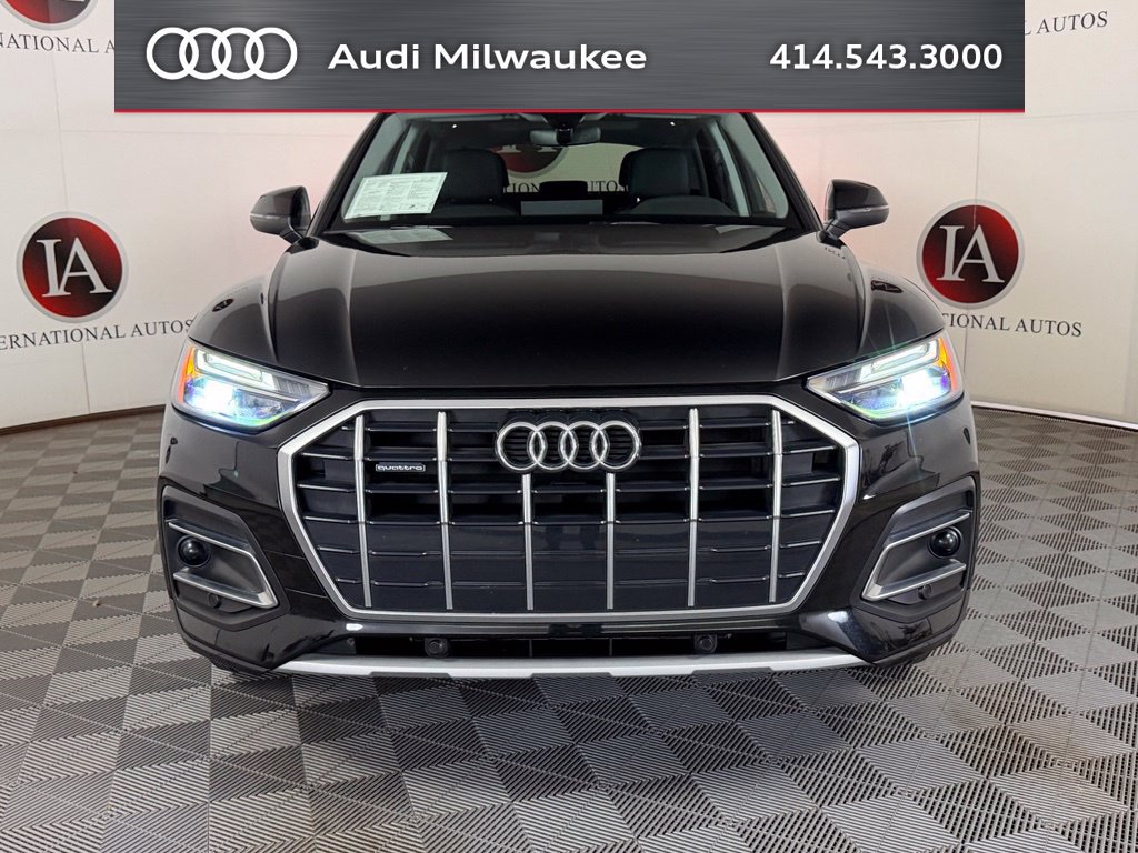 Used 2024 Audi Q5 2.0T Premium w/ Convenience Package AWD/4WD image 2