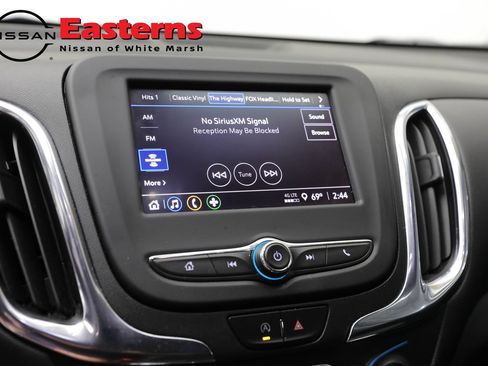 Used 2022 Chevrolet Equinox LT FWD image 18