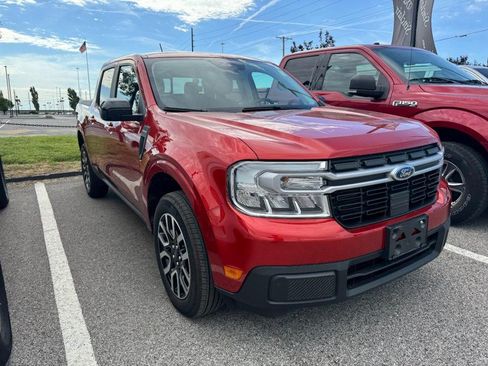 Used 2024 Ford Maverick Lariat FWD image 3